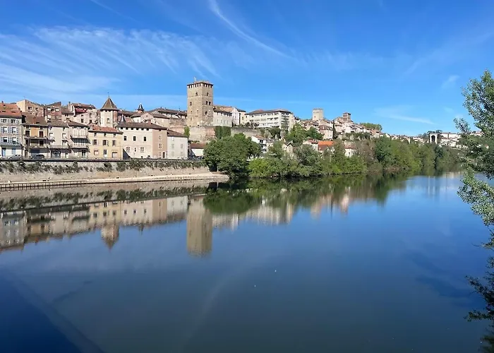 Studette Terrasse, Calme, Proche Centre