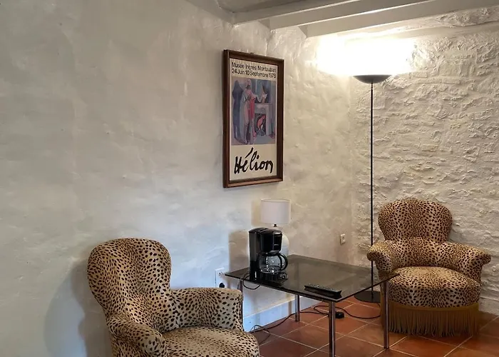 Studette Terrasse, Calme, Proche Centre